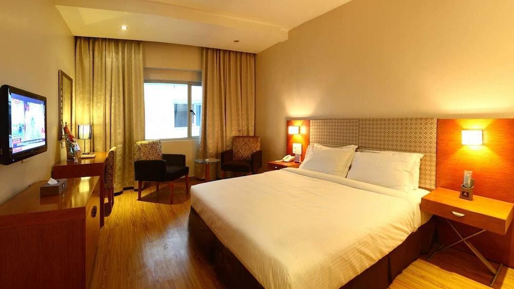 Best Western Ashoka Hyderabad Exterior photo