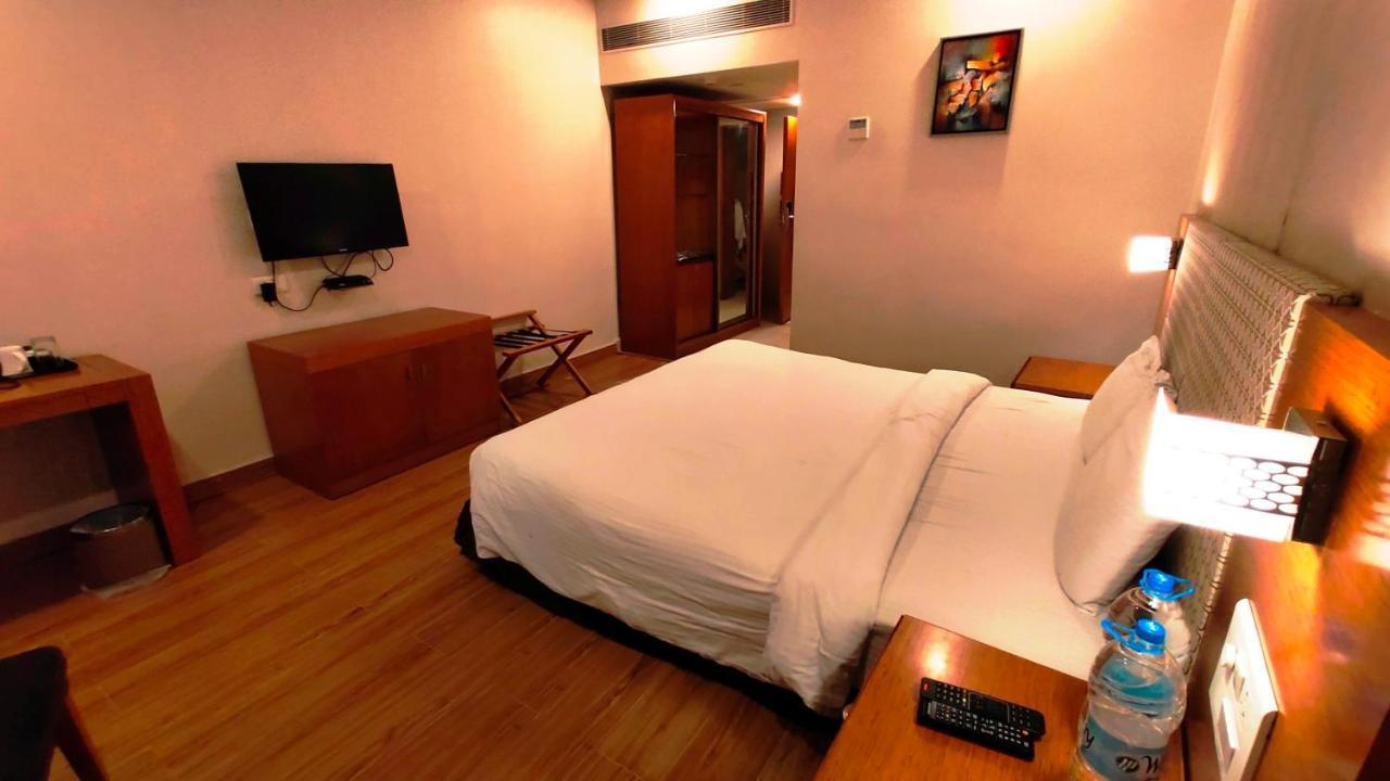 Best Western Ashoka Hyderabad Exterior photo